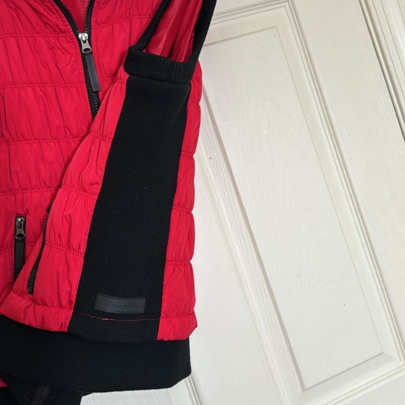 Calvin Klein Performance Red Puffer Vest Size XL - Picture 7 of 11